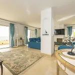 Marbella Адехе